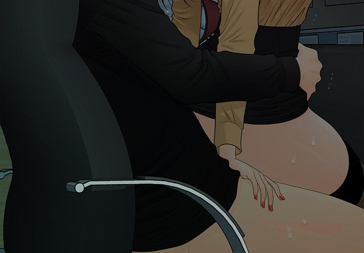 My Secretary’s Got a Secret Page 4 - MangaHe